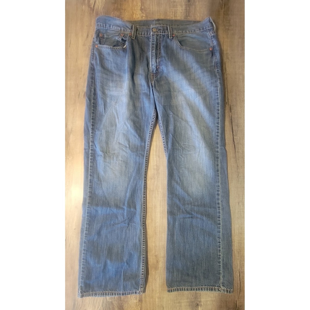 Levi's 527 Men's 36x32 Boot Cut Straight Leg Blue Denim Jeans CW1923